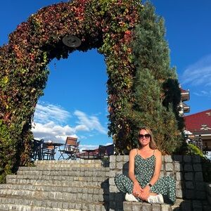 Meet your Posher, Kayla